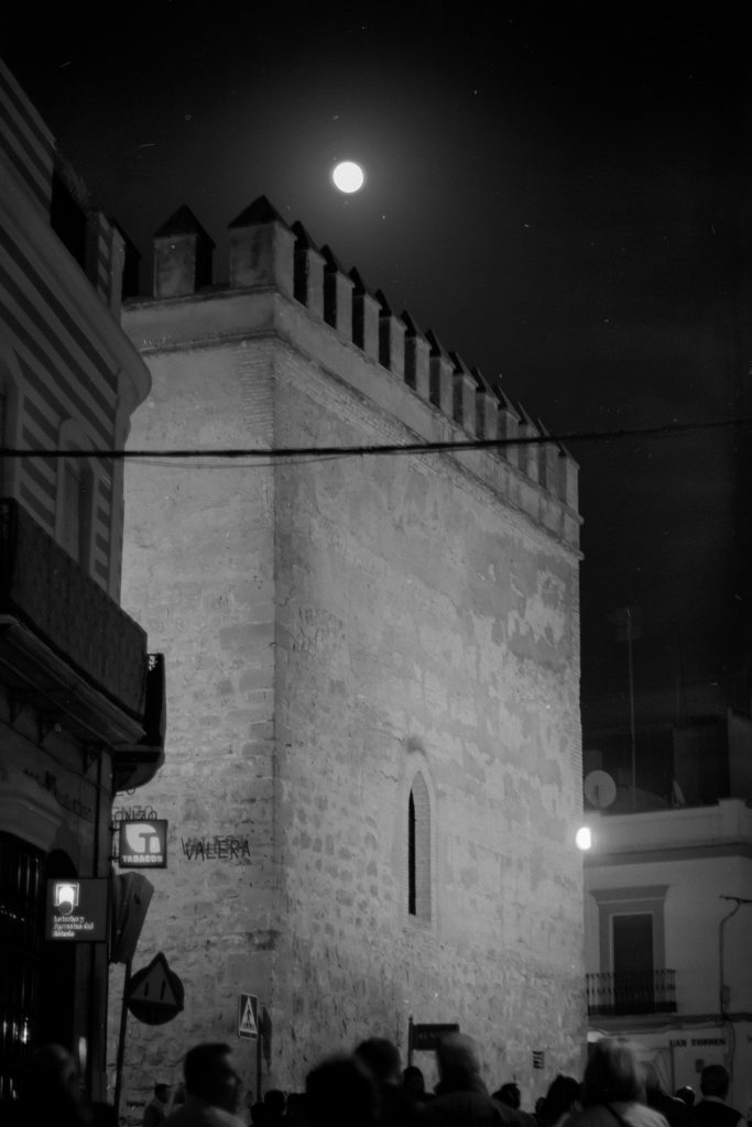 puerta de moron marchena torre arabe medieval al-andalus